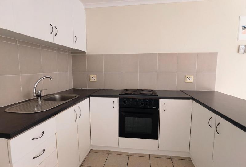 2 Bedroom Property for Sale in Kensington Western Cape